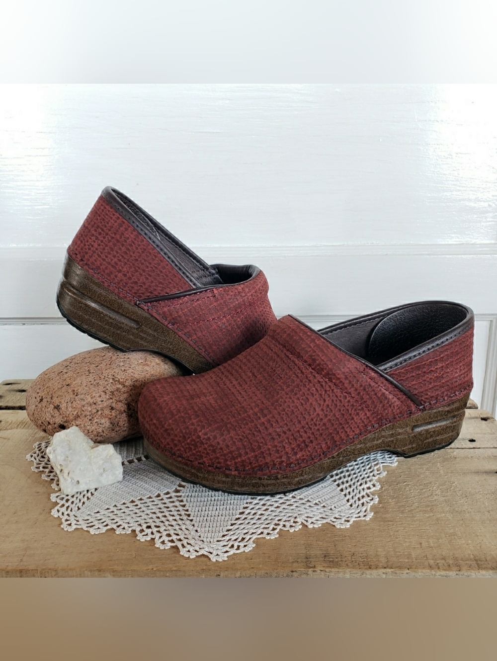 Russet Dansko Pro Clog Textured Burgundy Nubuck Boho Pairie Cottage Comfort ♡